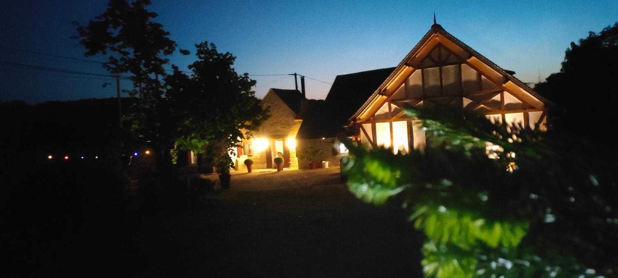 Les Lys Jolie Suite Parentale Privative Deux Adultes Avec Sdd Pertheville-Ners Dış mekan fotoğraf